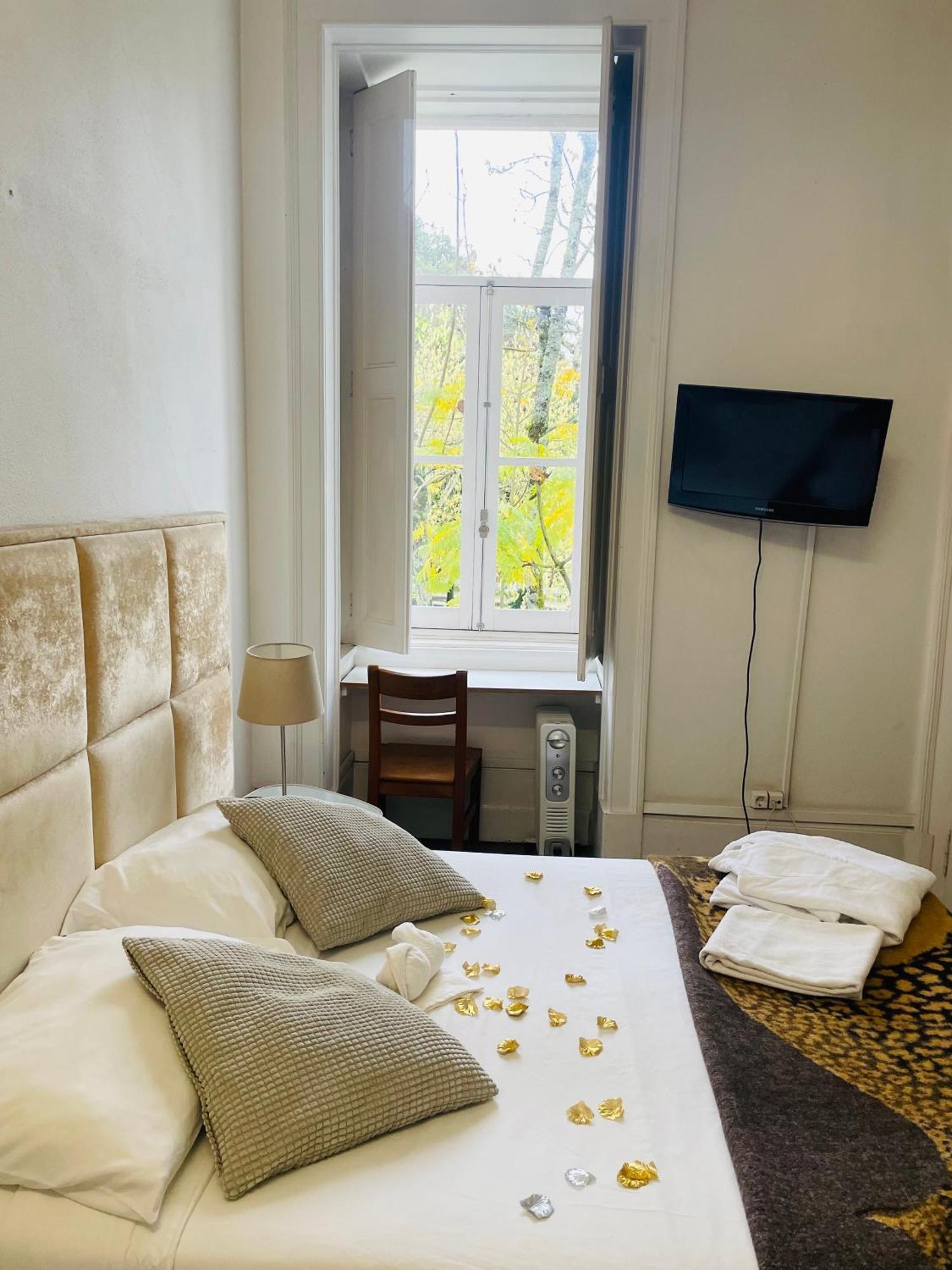 Ww Hostel & Suites Coimbra Exterior foto